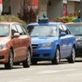 Feedback to LTA on taxis stopping along Orchard Road